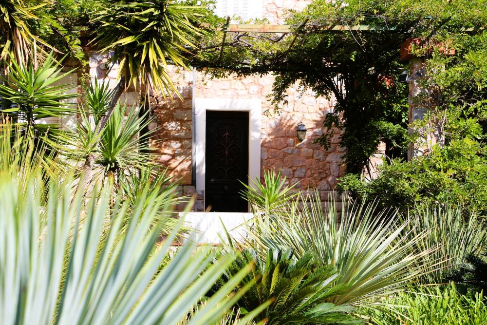 HYERES 6